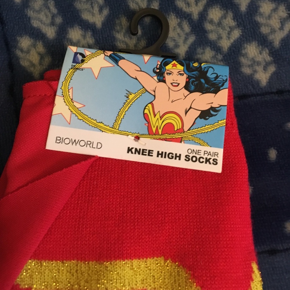 Wonder Woman socks!!!😍 - Picture 2 of 4