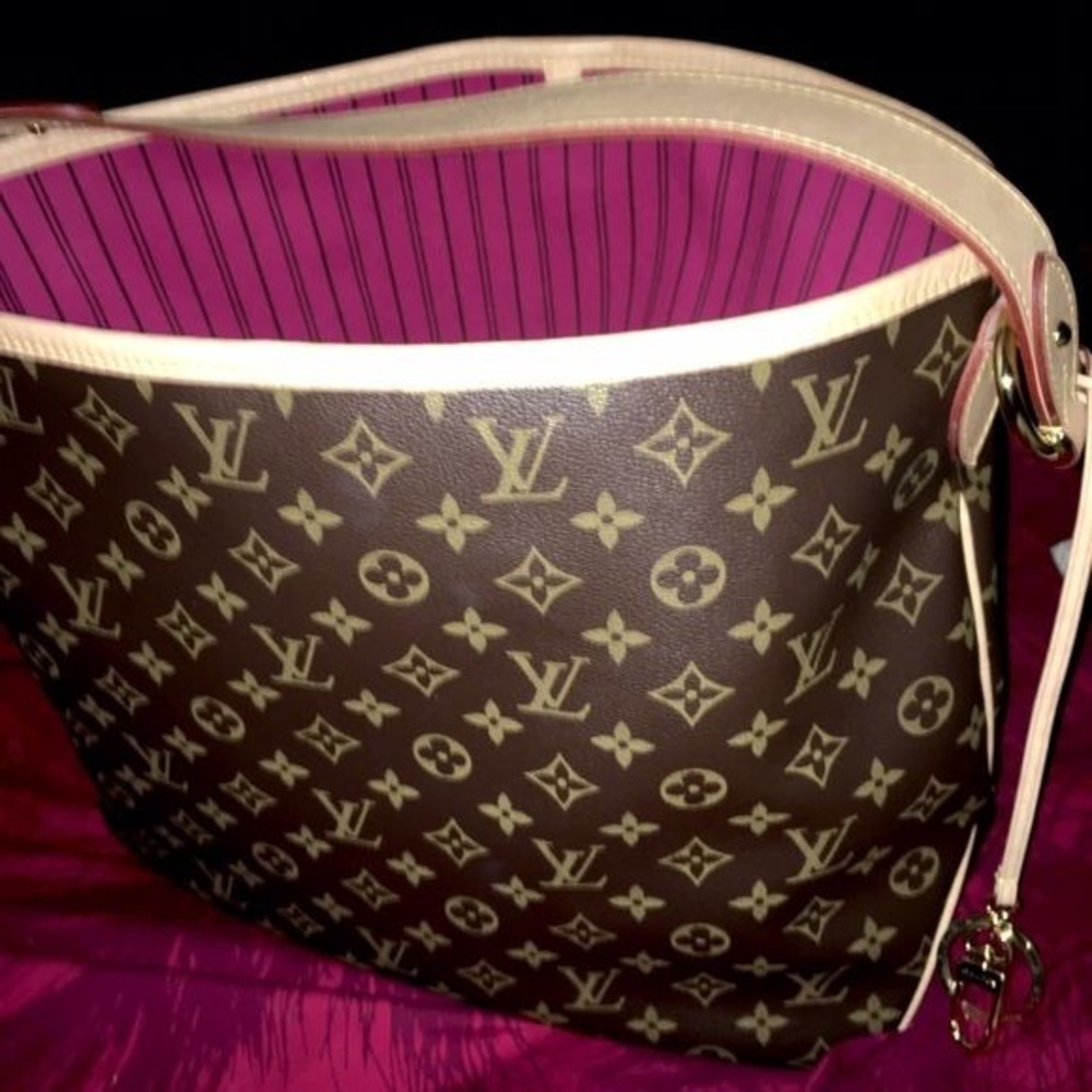 Authentic LV delightful mm