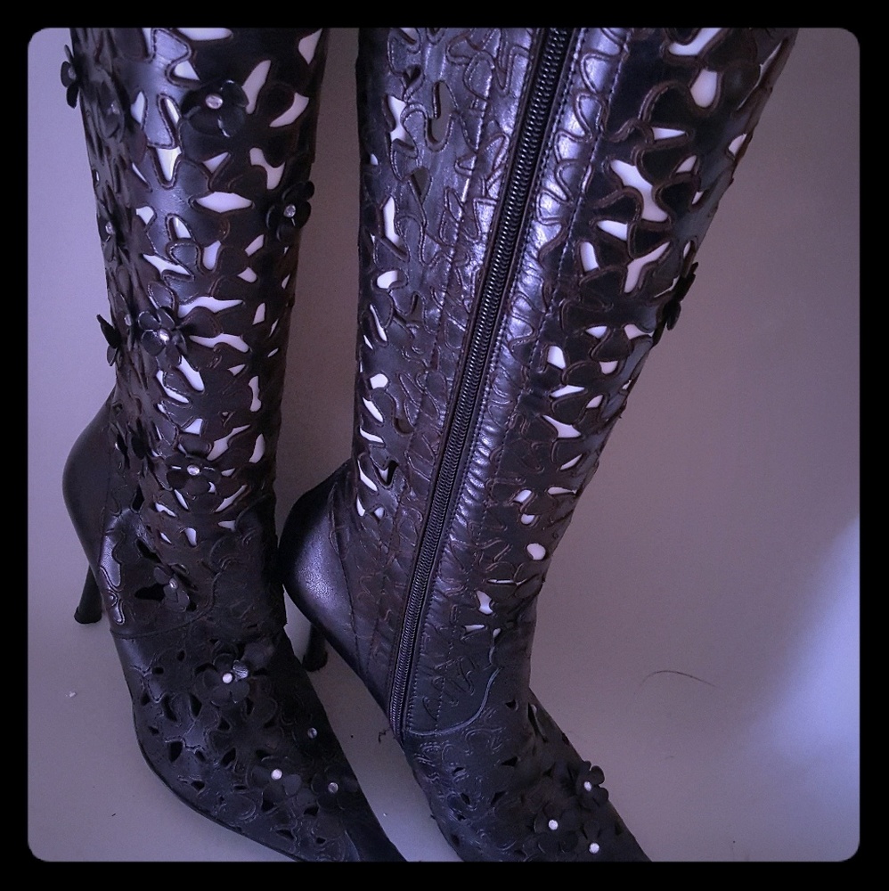 Brown Leather Boots size 8 chic design for women