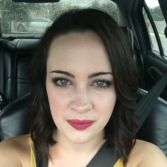 Meet your Posher, Samantha - Picture 1 of 1