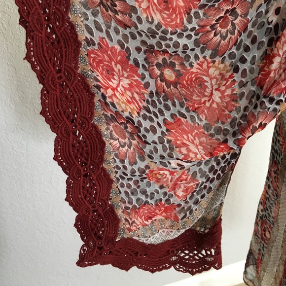 Floral Print Sheer Kimono - Picture 3 of 3