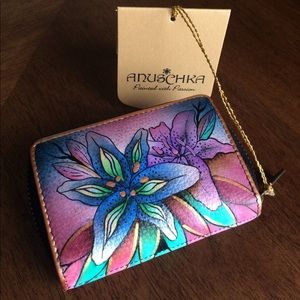 NWT Anuschka Handpainted Zippered Card Holder