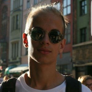 Meet your Posher, Aric