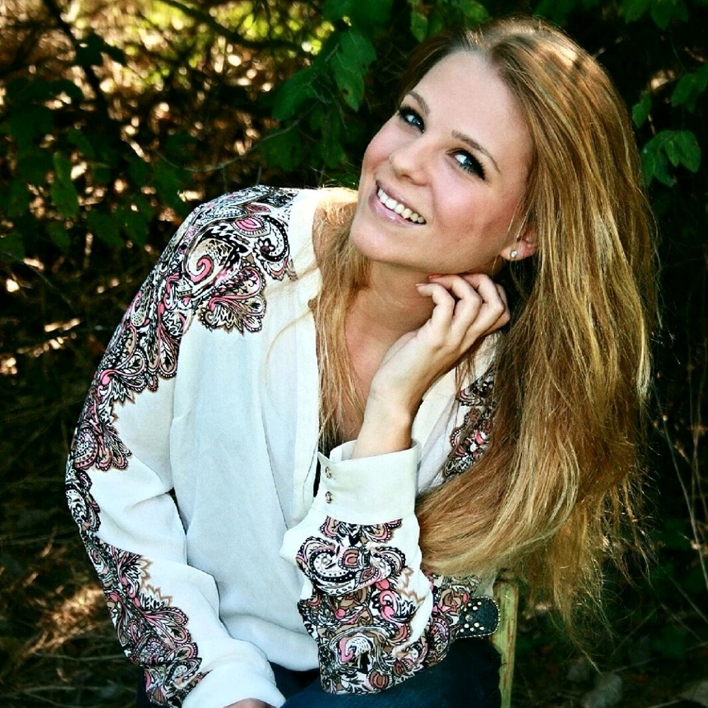 Meet your Posher, Corinn