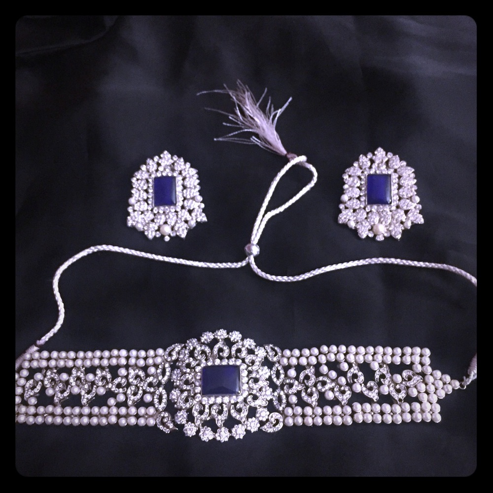 Choker set