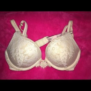 Victoria Secret Push Up Bra 💕