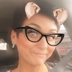 Meet your Posher, Valerie