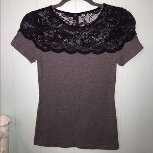 FITTED GRAY TOP W/ BLACK LACE TOP PORTION