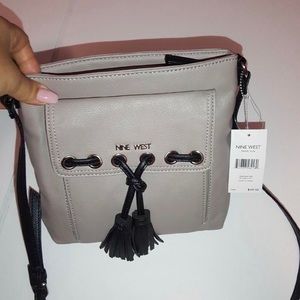 🖤 Nine West Tassel Fun Crossbody 🖤