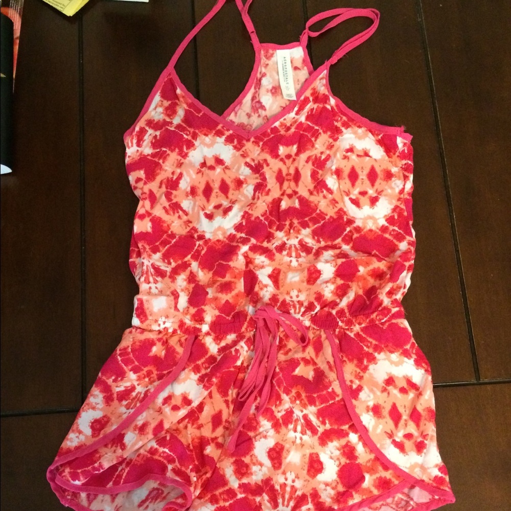 Cute Aeropostale pink white tie dyed print romper