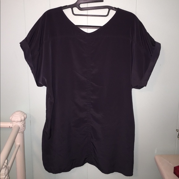 SILKY DARK GRAY/BLACK LOOSE/OVERSIZED VNECK TOP - Picture 4 of 5