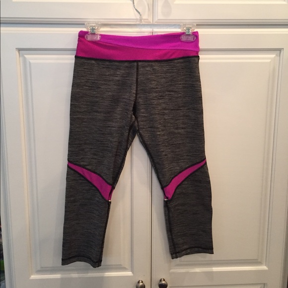 Capri Legging - Picture 1 of 1