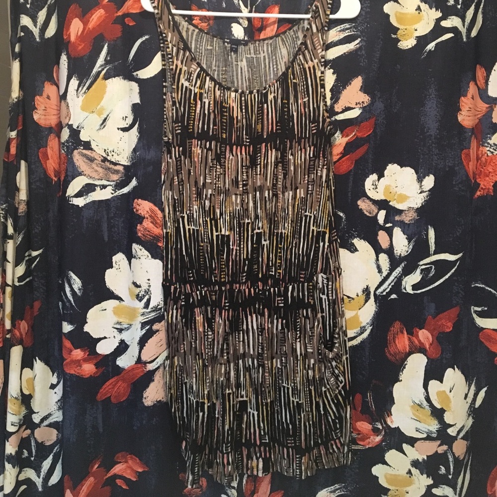 Gap knit dress with pockets!! GUC size small