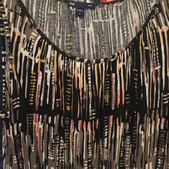 Gap knit dress with pockets!! GUC size small - Picture 2 of 4