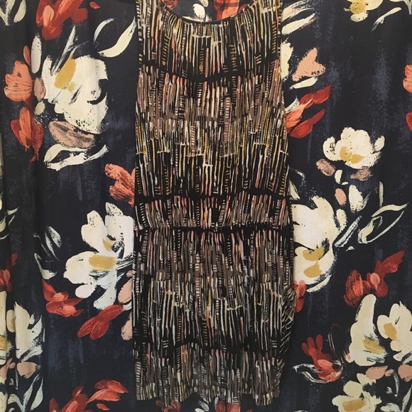 Gap knit dress with pockets!! GUC size small - Picture 4 of 4