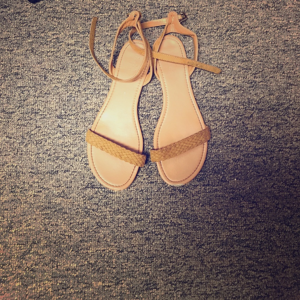 “Cool for the summer” sandals😎😎☀️☀️