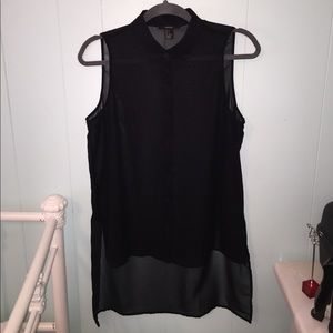 SHEER BLACK HIGH/LOW SLEEVELESS BUTTON UP TOP