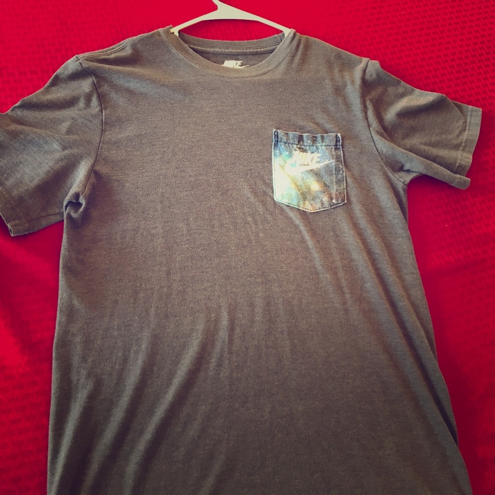 Nike pocket tee