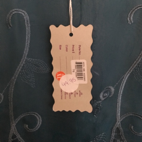 Pretty Angel silk blend sheer shell - Picture 2 of 5