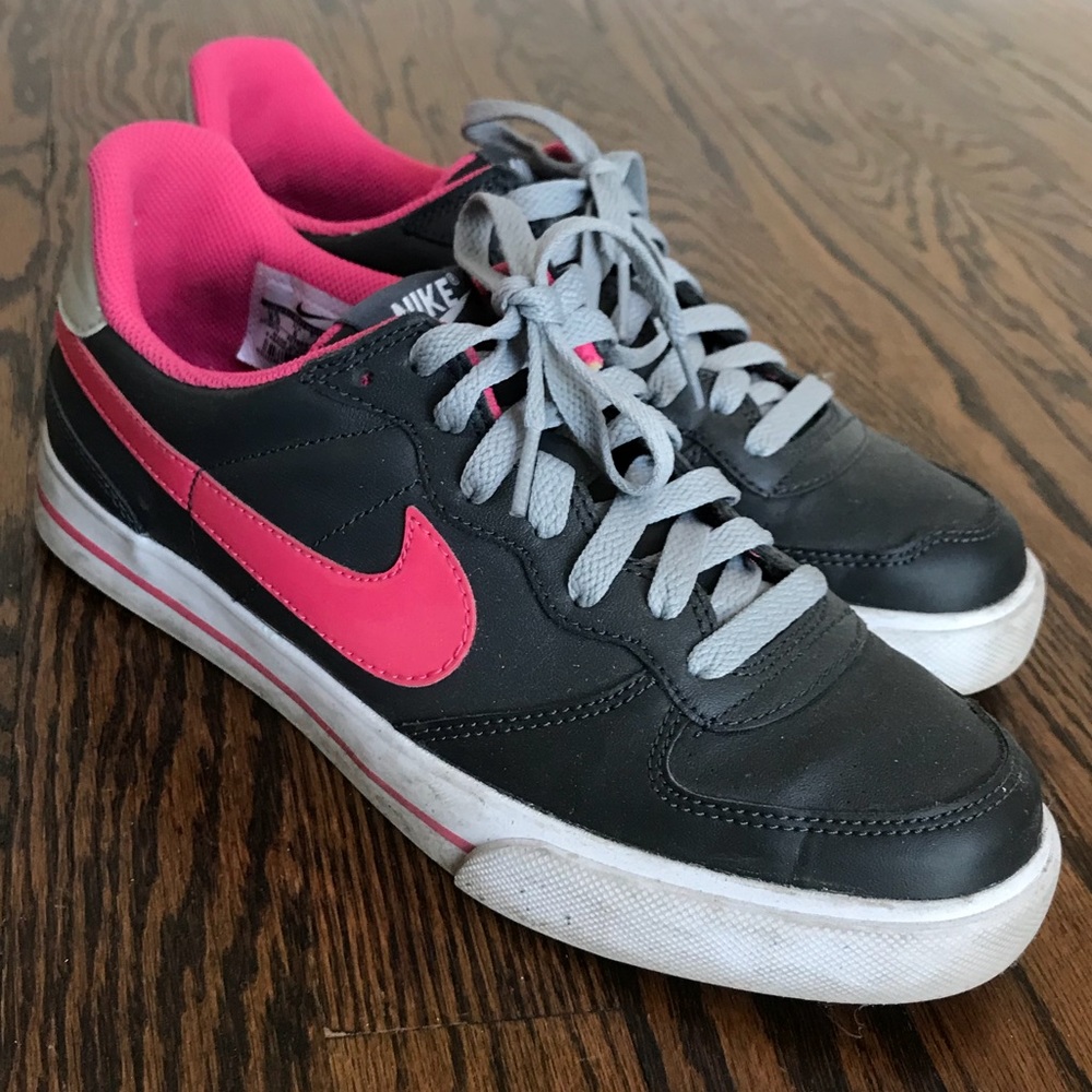 Nike Sweet Ace Women’s Sneaker