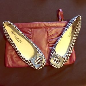 Houndstooth Ballet Flats  with a  red wristlet!