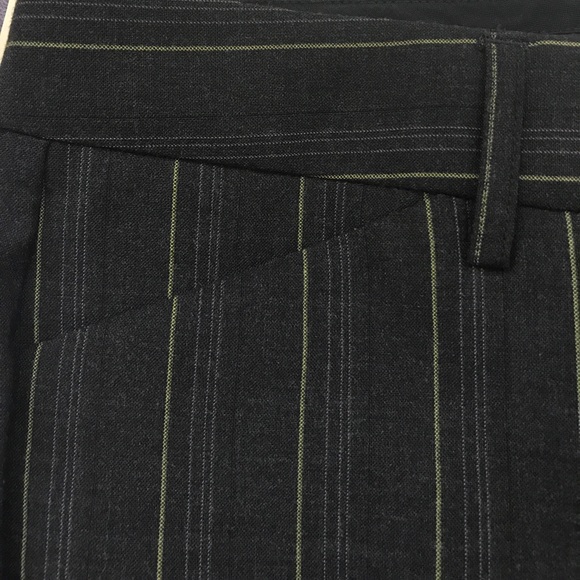 Gray and Green Express Design Studio Editor Capris - Picture 3 of 6