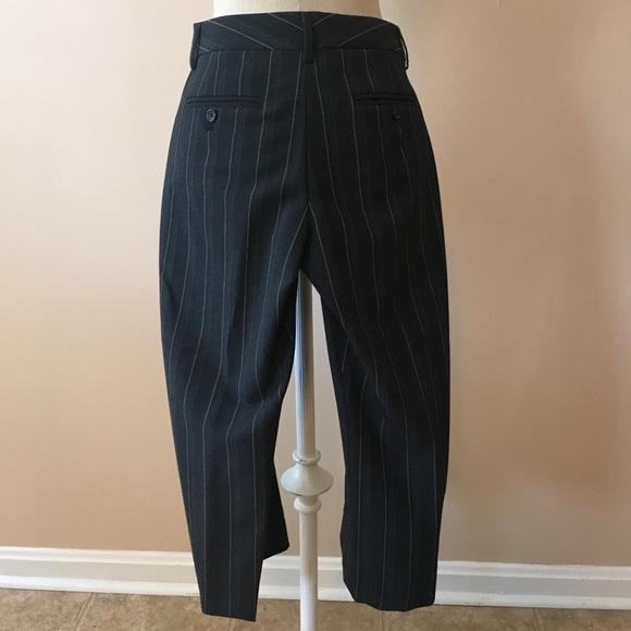 Gray and Green Express Design Studio Editor Capris - Picture 5 of 6