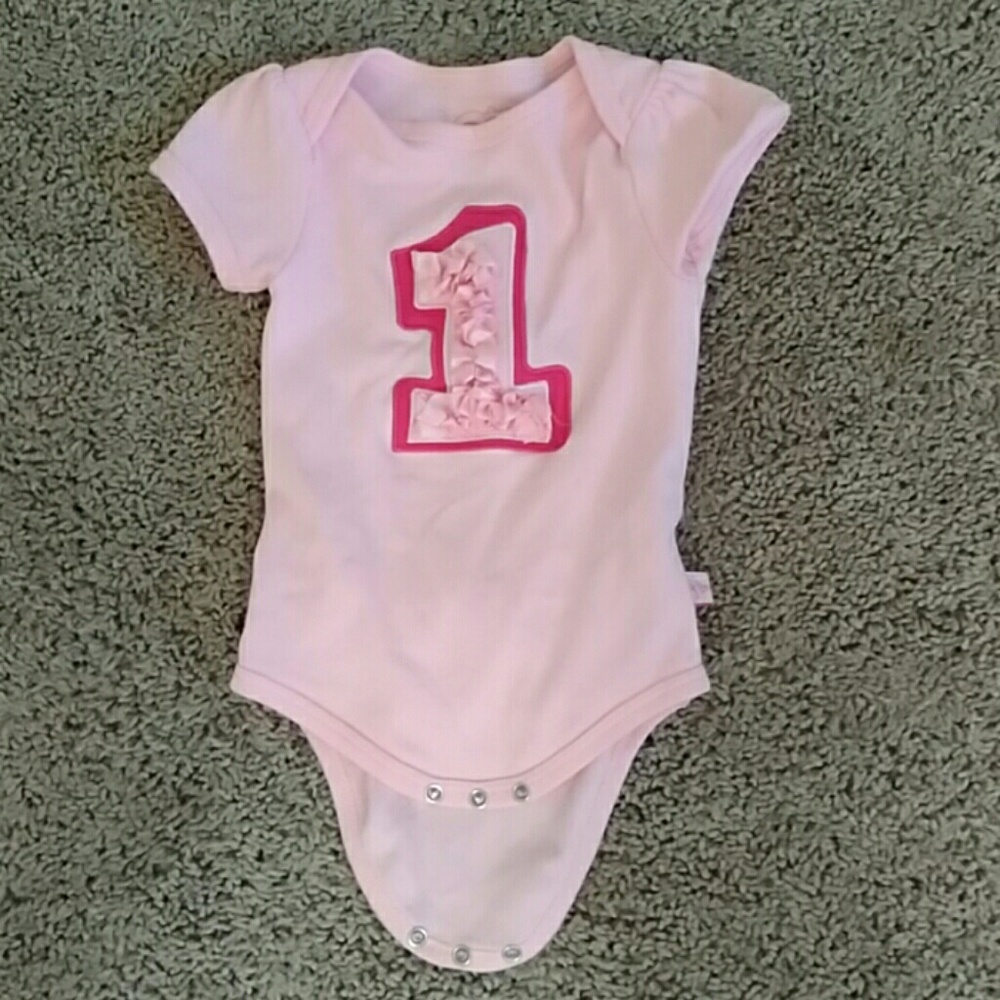 Nwot one year birthday onsie