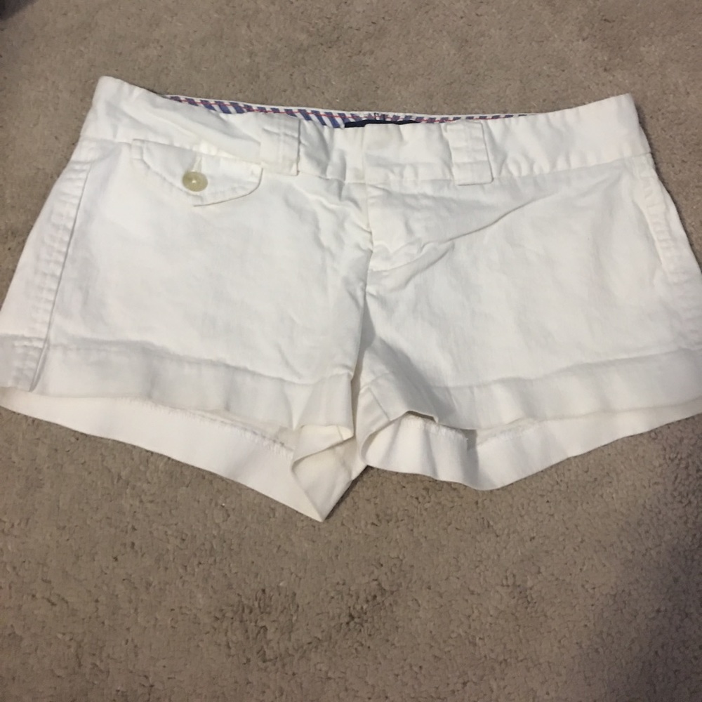 American Eagle white shorts