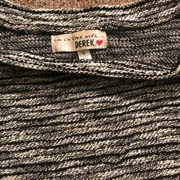 Sweater - Picture 3 of 3