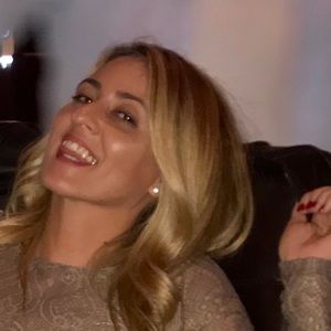 Meet your Posher, Eyal