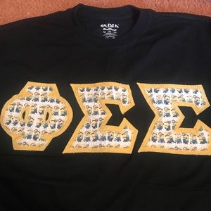 Minion phi sigma sigma letter T-shirt