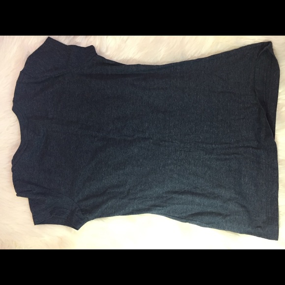 Reebok Tee - Picture 3 of 4