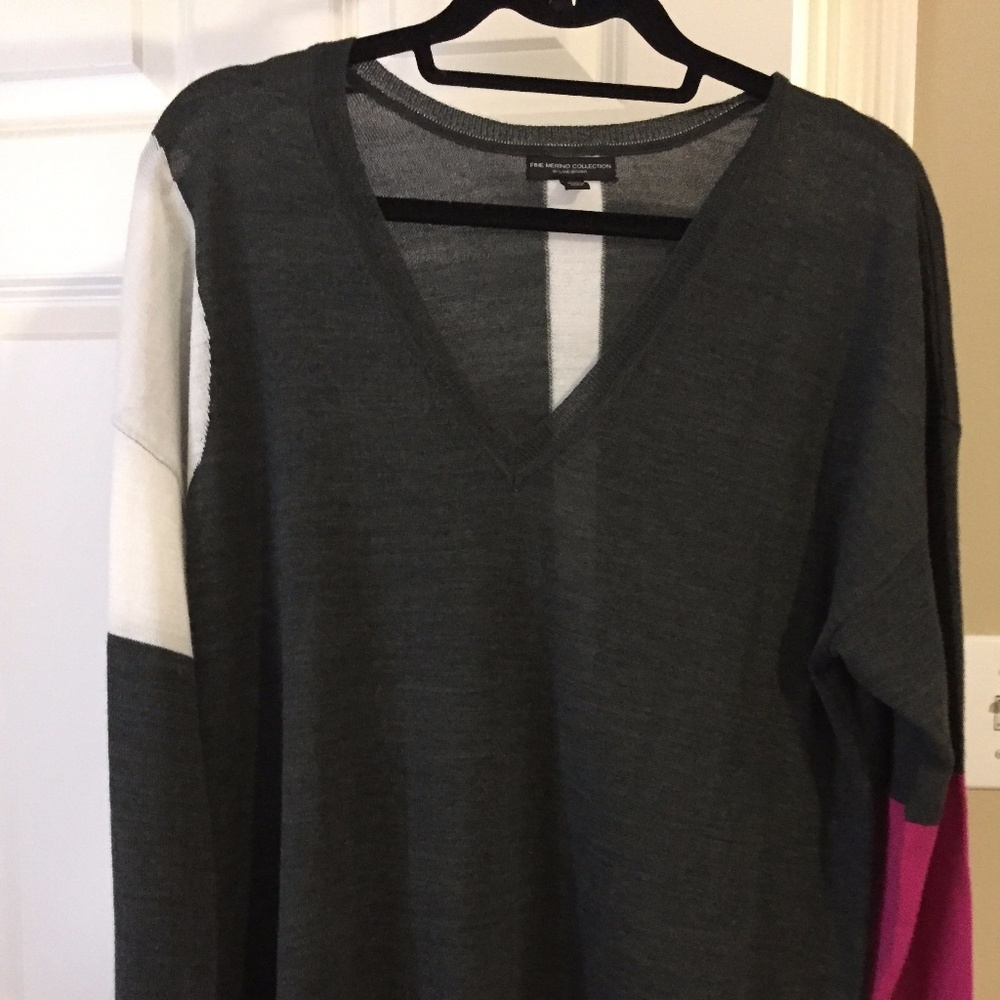 Fine Mernio Collection Lightweight Sweater