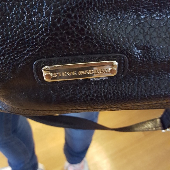 Authentic Steve Madden handbag - Picture 3 of 6