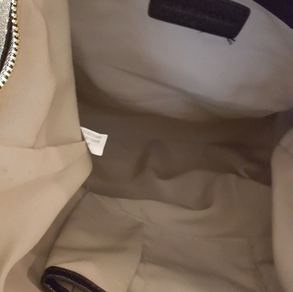 Authentic Steve Madden handbag - Picture 5 of 6