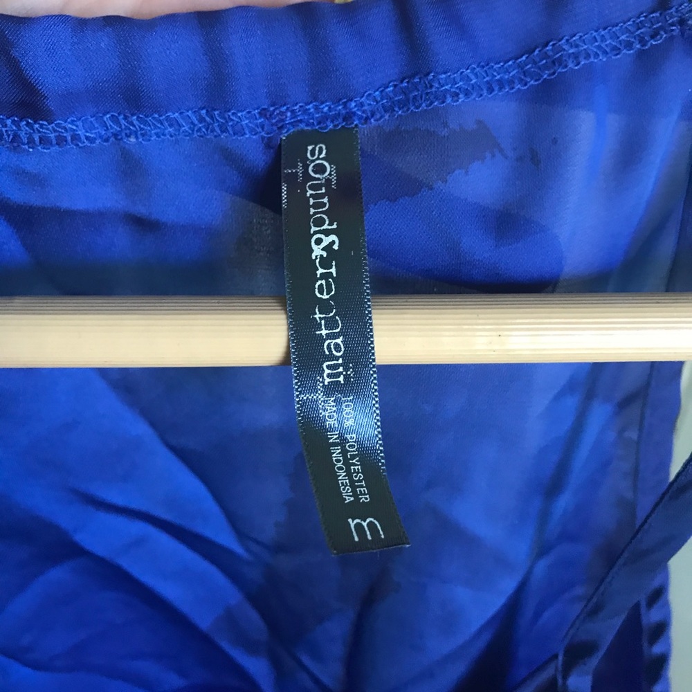 Blue top - Picture 4 of 4