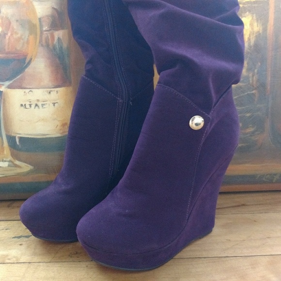 🎀 CLOSET CLEAR OUT ‼️Wedge Zipper Boots Size 6 - Picture 6 of 7