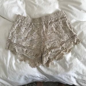 Urban tan relaxed shorts