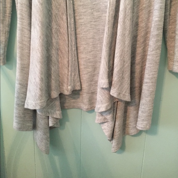 LIGHT GRAY/CREAM AEO CARDIGAN - Picture 3 of 5