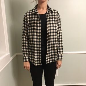 Black and white checked flannel from Uniqlo