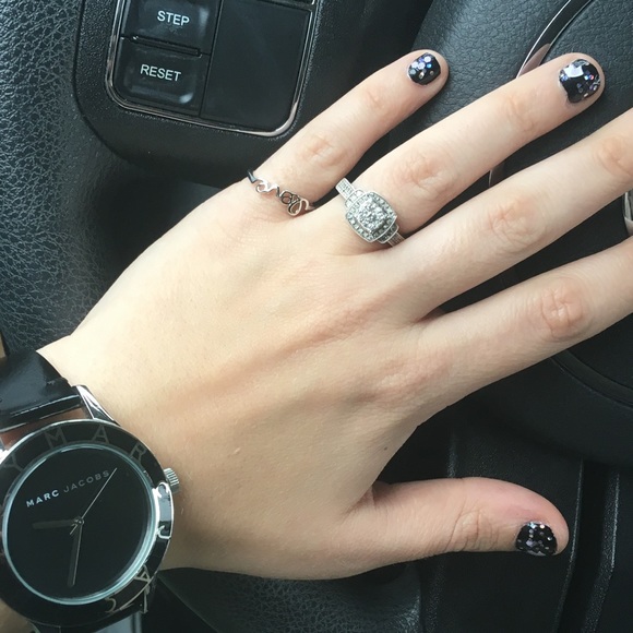 LAST🚨 18k White Gold Plated Love Pinky / Toe Ring - Picture 3 of 8