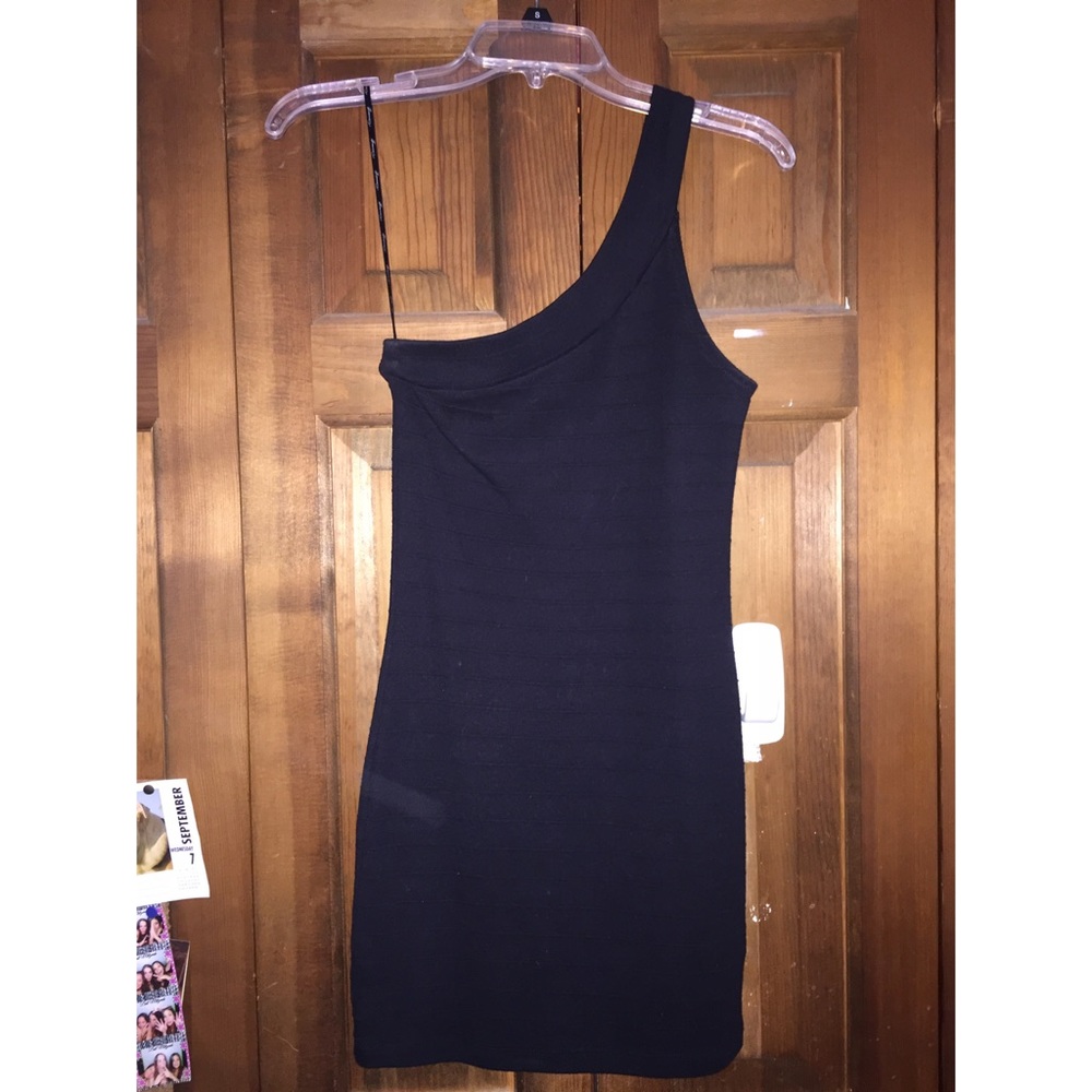 One shoulder dress
