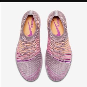 Nike Free Transform Flyknit