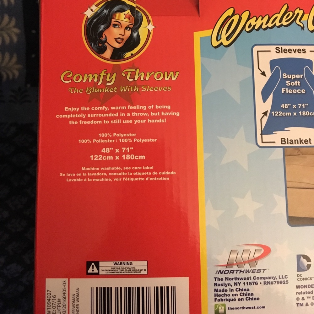 Wonder Woman throw❤️ - Picture 4 of 5