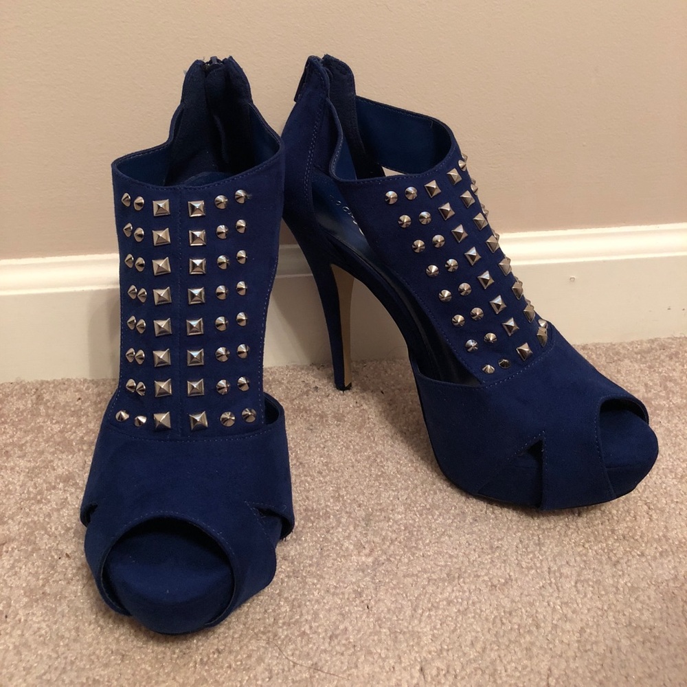 ‼️NEW ‼️Rock & Republic Heels