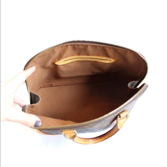 Louis Vuitton Alma - Picture 3 of 8