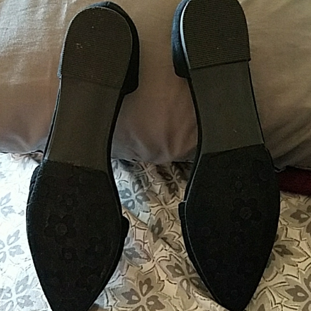 Shoes - Picture 2 of 2