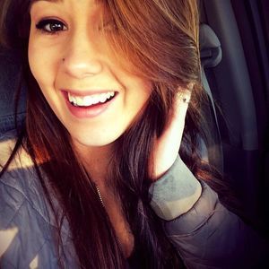 Meet your Posher, Brianna