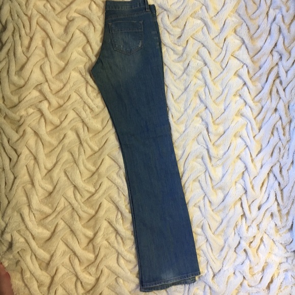 Old Navy Jeans - Picture 2 of 5